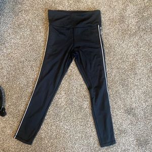 ZYIA Logo Stripe Light n Tight Hi-Rise Crop 17"